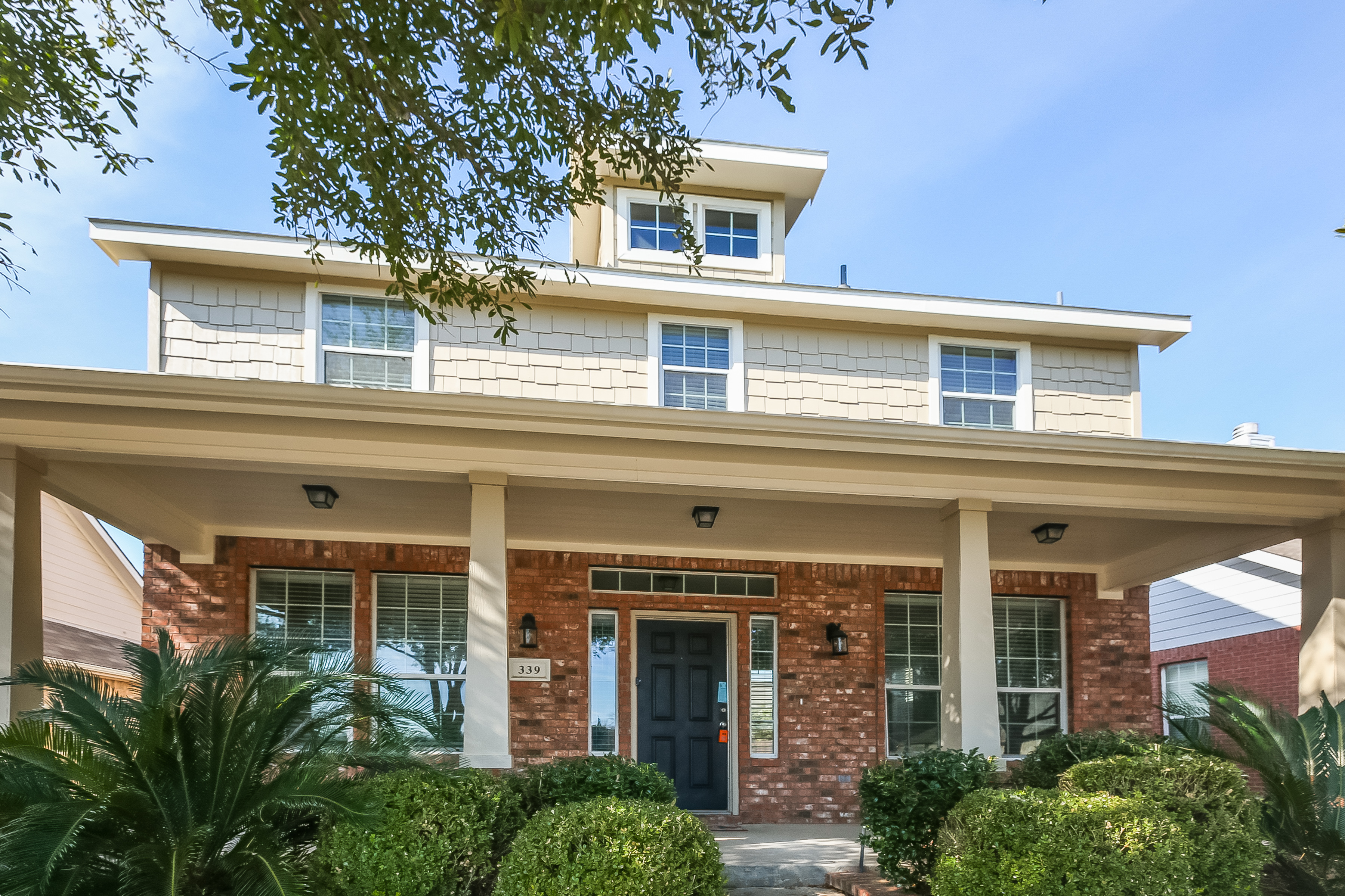 339 Overlook Ln Lancaster, TX 75146
